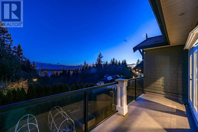 1605 Chippendale Road, House detached with 6 bedrooms, 5 bathrooms and 2 parking in West Vancouver BC | Image 31