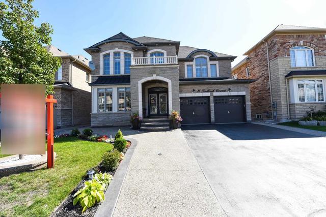 23 Ladbrook Cres, House detached with 5 bedrooms, 4 bathrooms and 6 parking in Brampton ON | Image 1