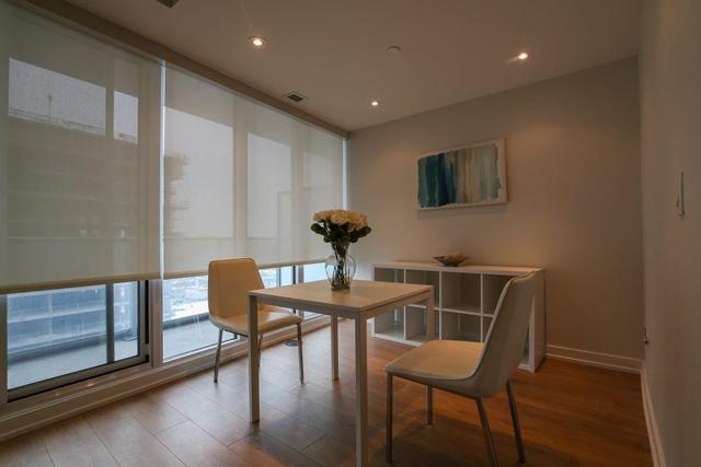 2512 - 115 Mcmahon Dr, Condo with 1 bedrooms, 1 bathrooms and 1 parking in Toronto ON | Image 19