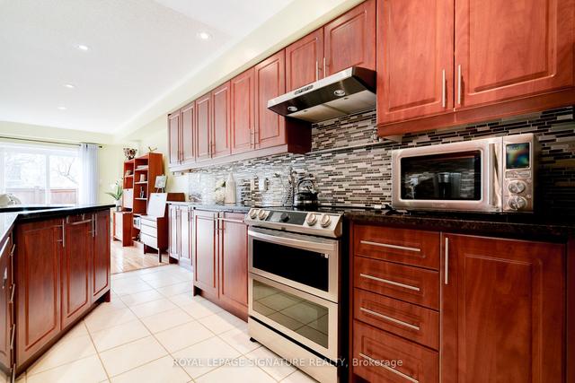 41 Sloane Ave, House attached with 3 bedrooms, 3 bathrooms and 3 parking in Toronto ON | Image 29
