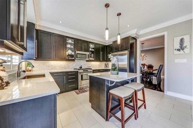 1310 Harlstone Cres, House detached with 4 bedrooms, 5 bathrooms and 4 parking in Oshawa ON | Image 31