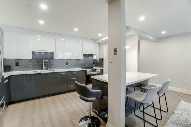 210 - 714 The West Mall, Condo with 2 bedrooms, 2 bathrooms and 1 parking in Toronto ON | Image 28