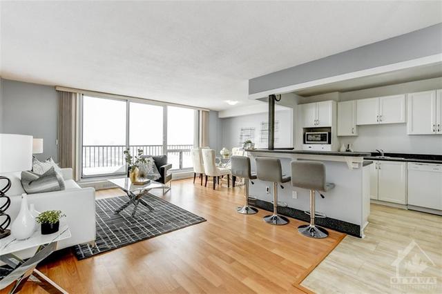 2112 - 665 Bathgate Drive, Condo with 3 bedrooms, 2 bathrooms and 1 parking in Ottawa ON | Image 10