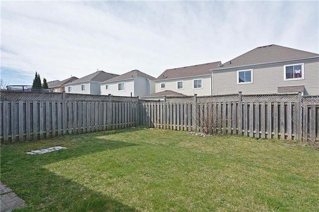 1392 Linstead St, House detached with 3 bedrooms, 2 bathrooms and 3 parking in Oshawa ON | Image 4