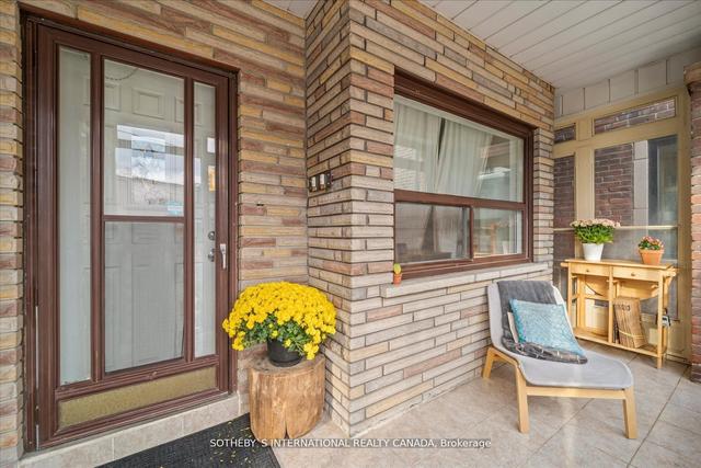 2032 Davenport Rd, House semidetached with 2 bedrooms, 3 bathrooms and 1 parking in Toronto ON | Image 31