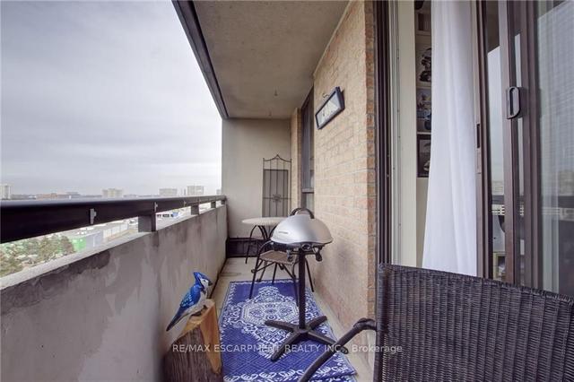908 - 5 Lisa St, Condo with 3 bedrooms, 2 bathrooms and 2 parking in Brampton ON | Image 22