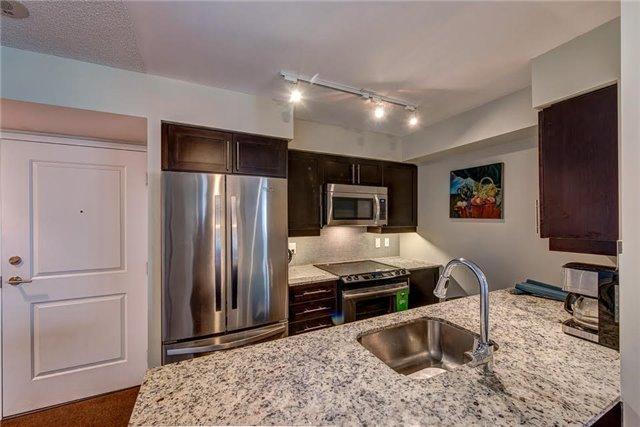 809 - 35 Bastion St, Condo with 2 bedrooms, 2 bathrooms and 2 parking in Toronto ON | Image 7