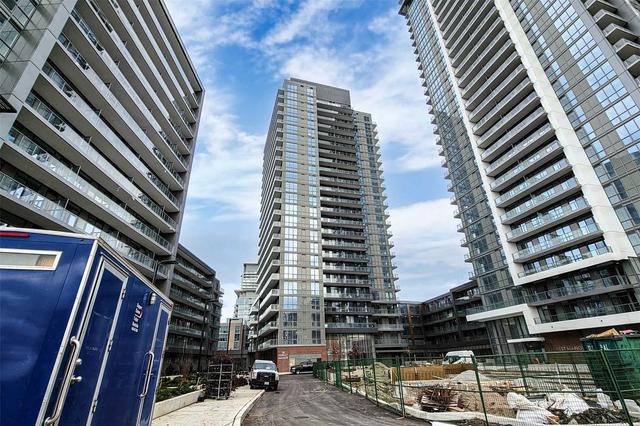 501 - 38 Forest Manor Rd, Condo with 2 bedrooms, 2 bathrooms and 1 parking in Toronto ON | Image 3