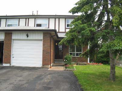 874 Stainton Dr, House semidetached with 4 bedrooms, 2 bathrooms and 2 parking in Mississauga ON | Image 1