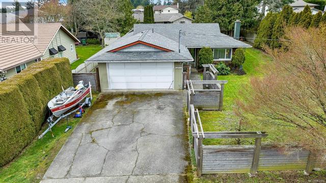 2053 Stelly's Cross Rd, House detached with 3 bedrooms, 2 bathrooms and 3 parking in Central Saanich BC | Image 2