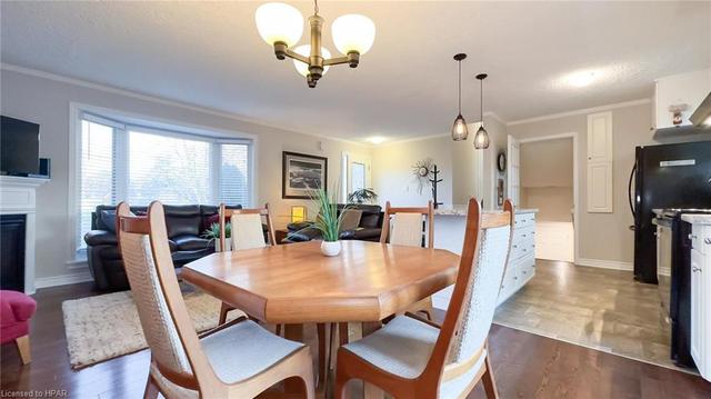 44 Valerie Court, House detached with 3 bedrooms, 2 bathrooms and 3 parking in Goderich ON | Image 24