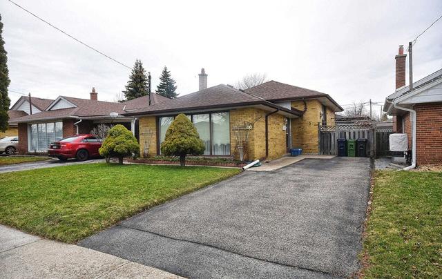 50 Lewiston Rd, House detached with 3 bedrooms, 2 bathrooms and 4 parking in Toronto ON | Image 12