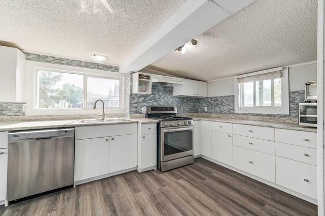 29 - 3223 83 Street Nw, Home with 3 bedrooms, 1 bathrooms and 3 parking in Calgary AB | Image 5