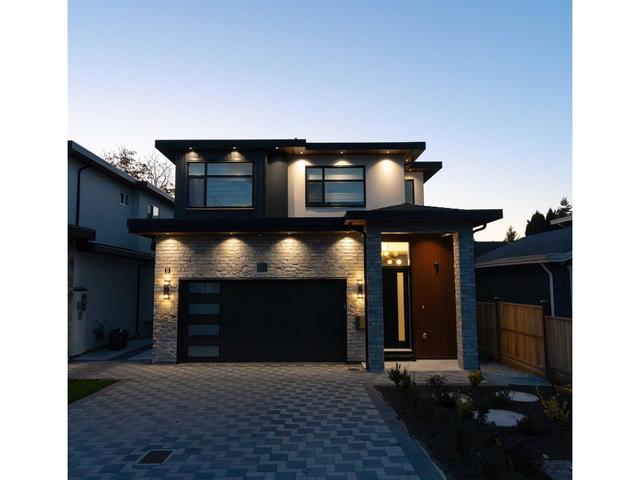 8177 114 Street, House detached with 7 bedrooms, 6 bathrooms and 6 parking in Delta BC | Image 40