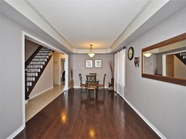 867 Maquire Terr, House detached with 4 bedrooms, 3 bathrooms and 3 parking in Milton ON | Image 10