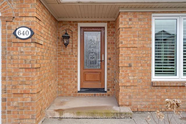640 Templemead Dr, House detached with 3 bedrooms, 3 bathrooms and 3 parking in Hamilton ON | Image 34