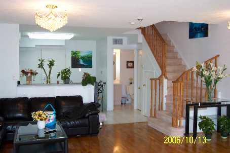 312 Grandview Way, Townhouse with 3 bedrooms, 3 bathrooms and 1 parking in Toronto ON | Image 3