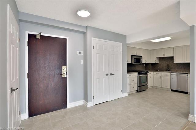 306 - 221 Robinson St, Condo with 2 bedrooms, 2 bathrooms and null parking in Oakville ON | Image 20