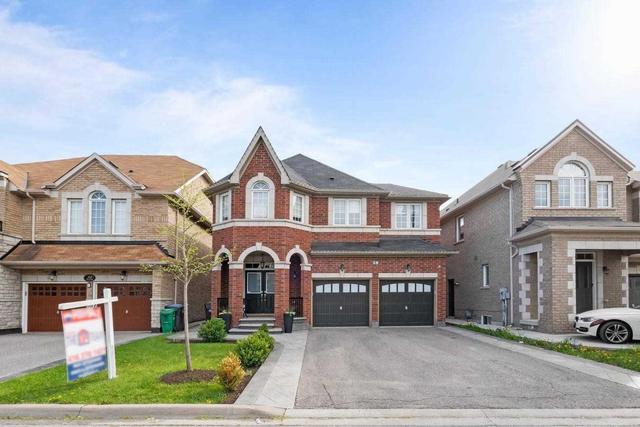 28 Drexel Rd, House detached with 4 bedrooms, 4 bathrooms and 6 parking in Brampton ON | Image 1