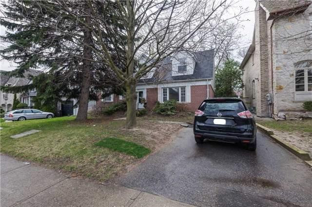 69 Yorkminster Rd, House detached with 4 bedrooms, 2 bathrooms and 2 parking in Toronto ON | Image 2