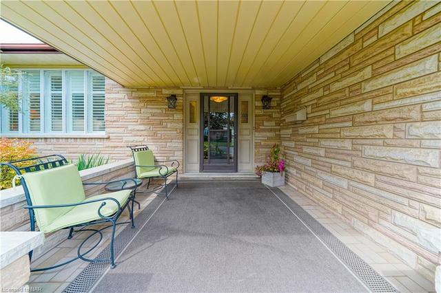 19 Amberwood Court, House detached with 3 bedrooms, 3 bathrooms and 6 parking in St. Catharines ON | Image 7