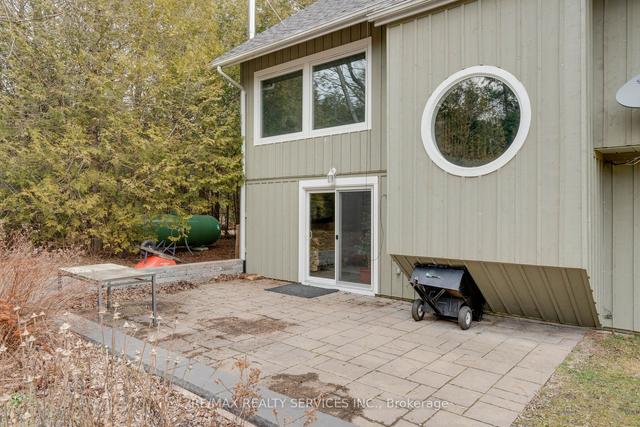 9009 Sideroad 27, House detached with 3 bedrooms, 3 bathrooms and 12 parking in Erin ON | Image 32