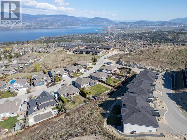 808 Kuipers Crescent, House detached with 4 bedrooms, 3 bathrooms and 2 parking in Kelowna BC | Image 48