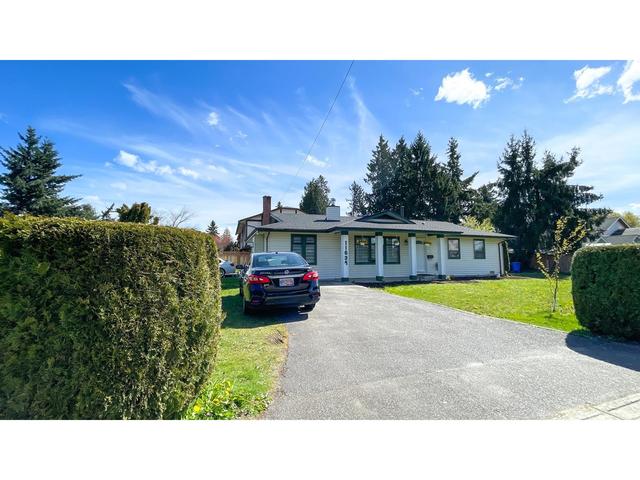 11634 203 Street, House detached with 3 bedrooms, 2 bathrooms and null parking in Maple Ridge BC | Card Image