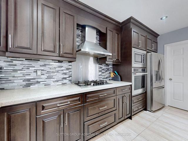 84 Agostino Cres, House semidetached with 3 bedrooms, 4 bathrooms and 4 parking in Vaughan ON | Image 7
