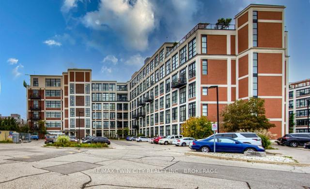 604 - 410 King St, Condo with 2 bedrooms, 2 bathrooms and 2 parking in Kitchener ON | Image 12