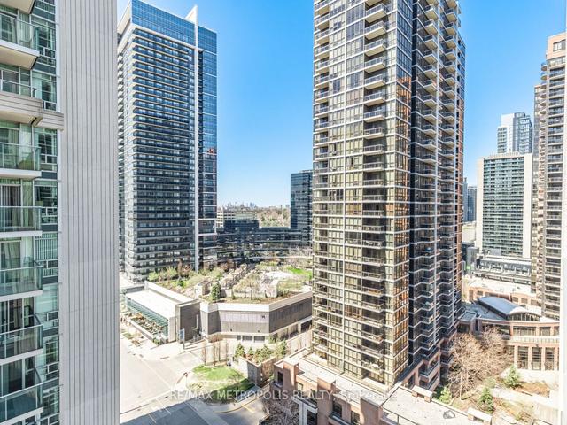 1805 - 35 Bales Ave, Condo with 2 bedrooms, 1 bathrooms and 1 parking in Toronto ON | Image 21