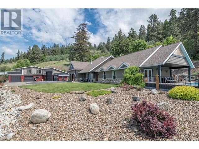 725 Cypress Drive, House detached with 5 bedrooms, 3 bathrooms and 16 parking in Coldstream BC | Image 3