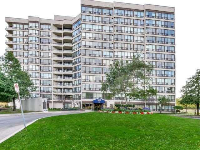 1213 - 12 Laurelcrest St, Condo with 2 bedrooms, 2 bathrooms and 1 parking in Brampton ON | Image 1