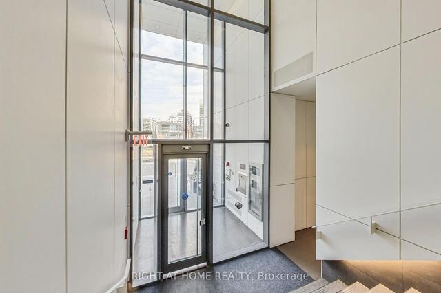 1003 - 32 Trolley Cres, Condo with 1 bedrooms, 1 bathrooms and 0 parking in Toronto ON | Image 29