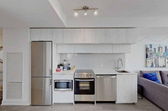 ph03 - 181 Dundas St E, Condo with 2 bedrooms, 1 bathrooms and 0 parking in Toronto ON | Image 6