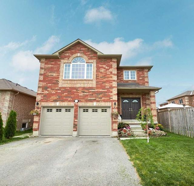 1243 Lowrie St, House detached with 4 bedrooms, 4 bathrooms and 2 parking in Innisfil ON | Image 1