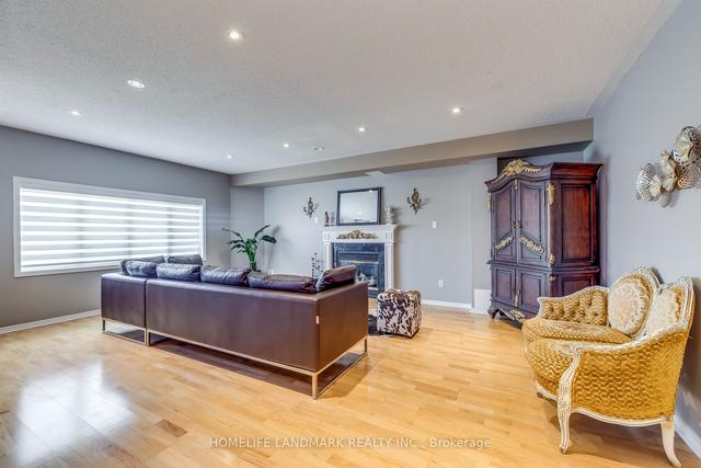 2038 Blue Jay Blvd, House detached with 3 bedrooms, 4 bathrooms and 4 parking in Oakville ON | Image 19