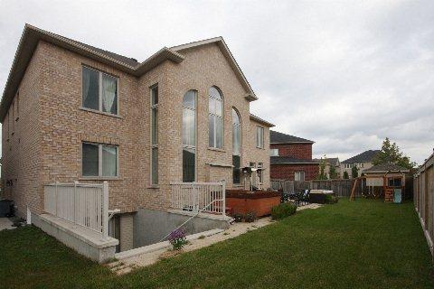 98 Isaiah Dr, House detached with 4 bedrooms, 4 bathrooms and 4 parking in Vaughan ON | Image 19