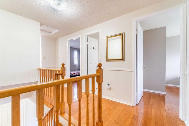 9 Belmont Crt, House detached with 4 bedrooms, 3 bathrooms and 6 parking in Whitby ON | Image 10