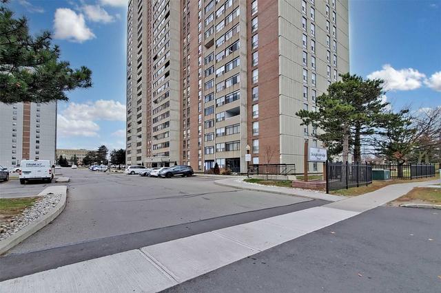 1712 - 18 Knight Bridge Rd, Condo with 3 bedrooms, 2 bathrooms and 1 parking in Brampton ON | Image 34