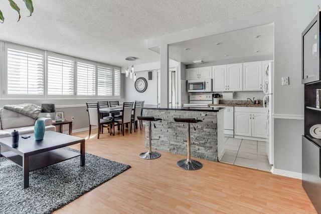 609 - 3590 Kaneff Cres, Condo with 3 bedrooms, 2 bathrooms and 2 parking in Mississauga ON | Image 4