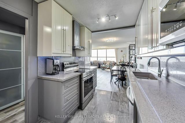 804 - 40 Panorama Crt, Condo with 3 bedrooms, 2 bathrooms and 1 parking in Toronto ON | Image 8