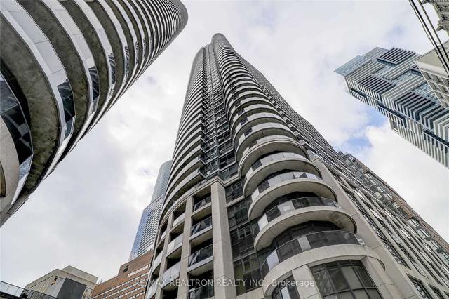 1809 - 21 Carlton Street St, Condo with 1 bedrooms, 1 bathrooms and 0 parking in Toronto ON | Image 32