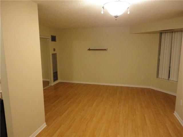 Ph00 - 18 Pemberton Ave, Condo with 1 bedrooms, 1 bathrooms and 1 parking in Toronto ON | Image 2
