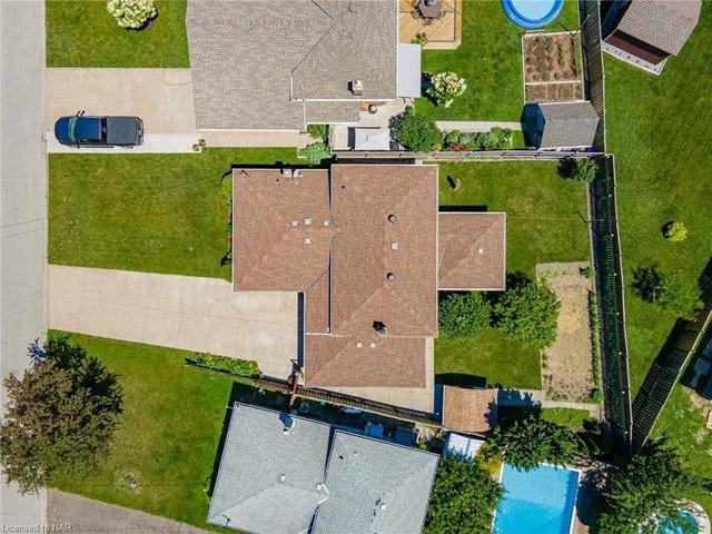 36 Bendingroad Cres, House detached with 3 bedrooms, 2 bathrooms and 9 parking in St. Catharines ON | Image 35