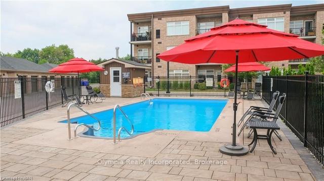 215 - 4644 Pettit Ave E, Condo with 2 bedrooms, 1 bathrooms and 2 parking in Niagara Falls ON | Image 19