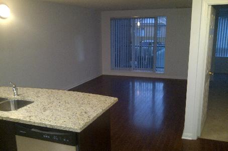 102 - 65 Via Rosedale, Condo with 1 bedrooms, 1 bathrooms and 1 parking in Brampton ON | Image 2