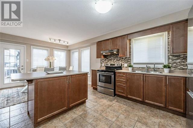 34 Pebblecreek Drive, House detached with 3 bedrooms, 2 bathrooms and 5 parking in Kitchener ON | Image 20