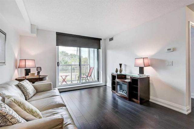 310 - 3520 Danforth Ave, Condo with 1 bedrooms, 1 bathrooms and 0 parking in Toronto ON | Image 2