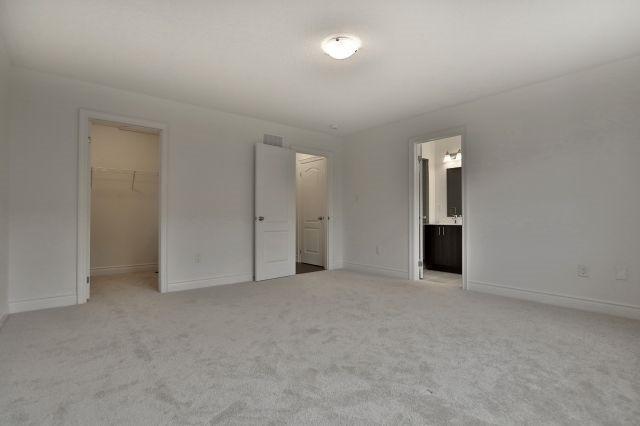 439 Izumi Gate, House attached with 3 bedrooms, 3 bathrooms and 1 parking in Milton ON | Image 12